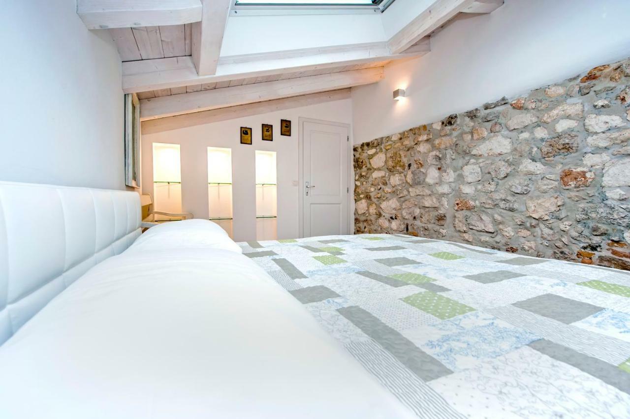 Apartment And Studio Ca' 3 Vie Rovinj Exterior photo