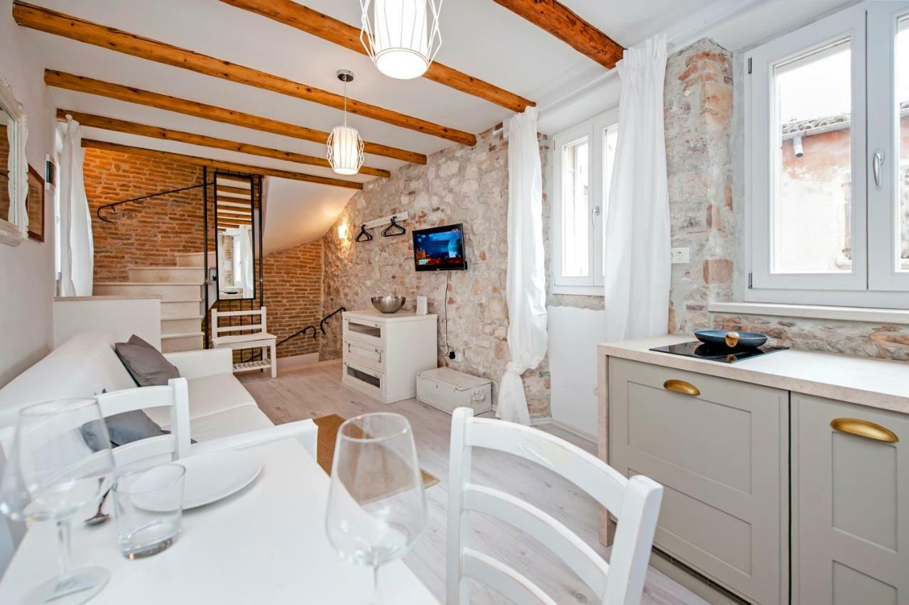 Apartment And Studio Ca' 3 Vie Rovinj Exterior photo