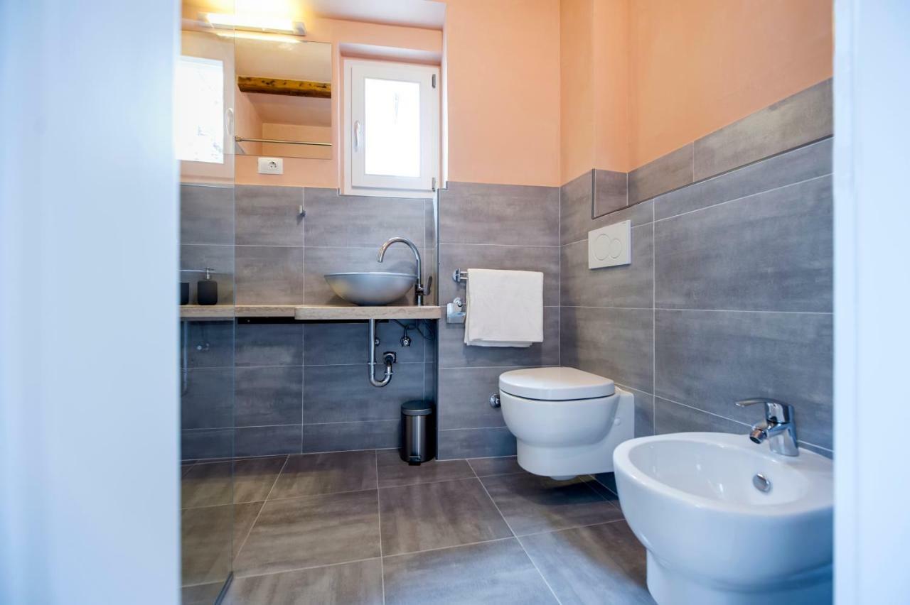 Apartment And Studio Ca' 3 Vie Rovinj Exterior photo