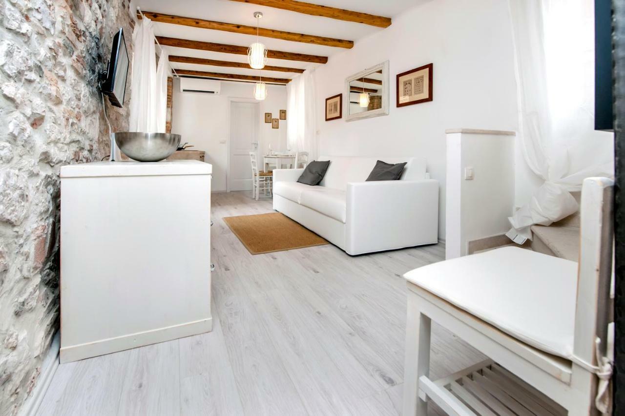 Apartment And Studio Ca' 3 Vie Rovinj Exterior photo