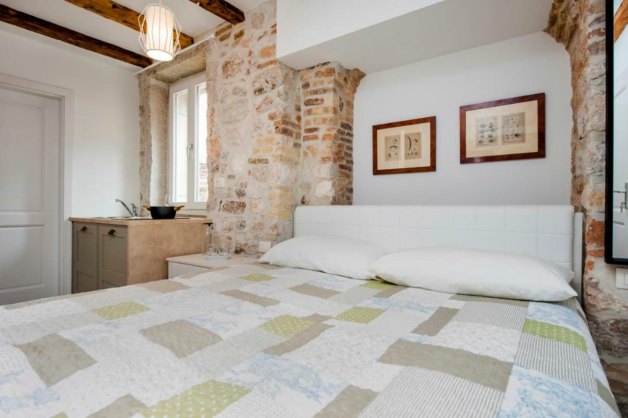Apartment And Studio Ca' 3 Vie Rovinj Exterior photo